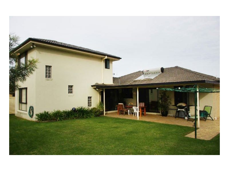 15 Rosier Place, Old Bar NSW 2430