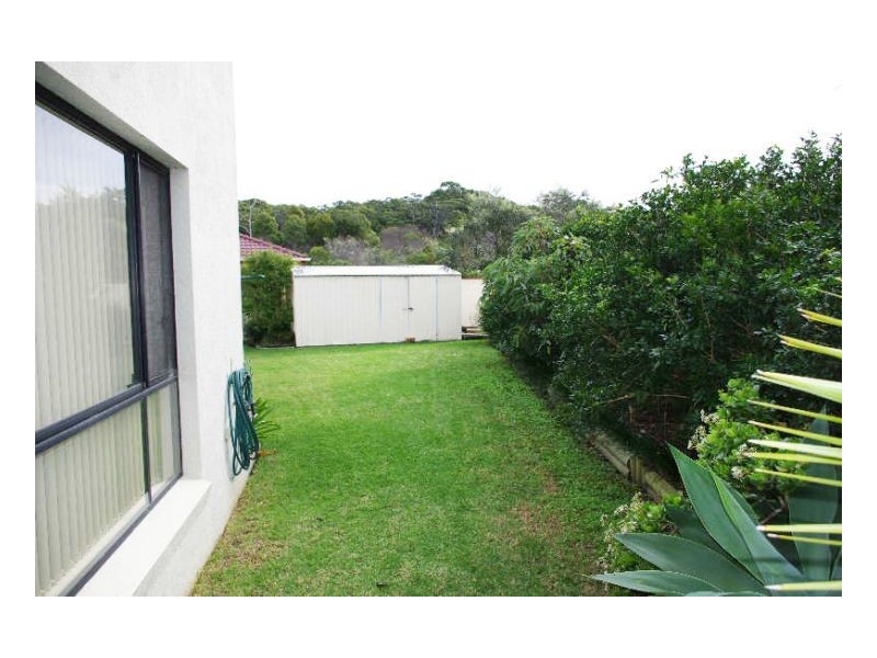 15 Rosier Place, Old Bar NSW 2430
