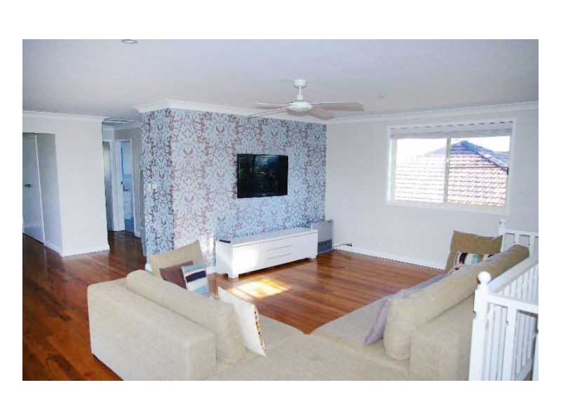 28 Hall Street, Old Bar NSW 2430