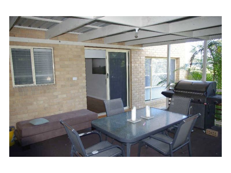 28 Hall Street, Old Bar NSW 2430