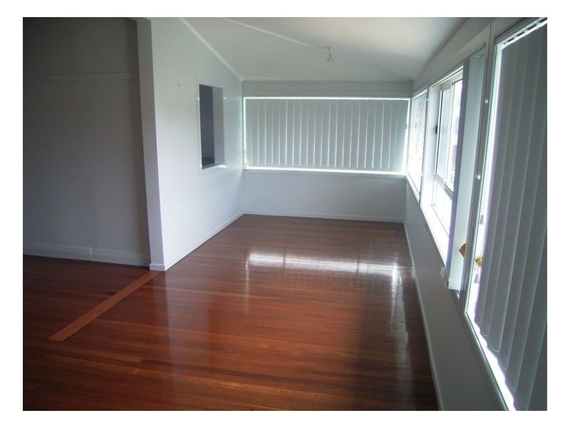 1 Lewis Street, Old Bar NSW 2430