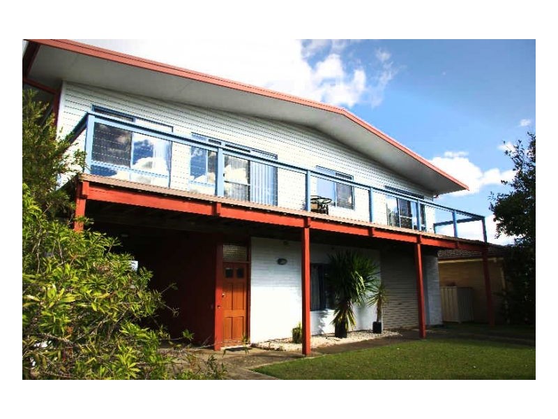 16 Old Bar Road, Old Bar NSW 2430