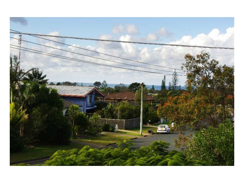 16 Old Bar Road, Old Bar NSW 2430