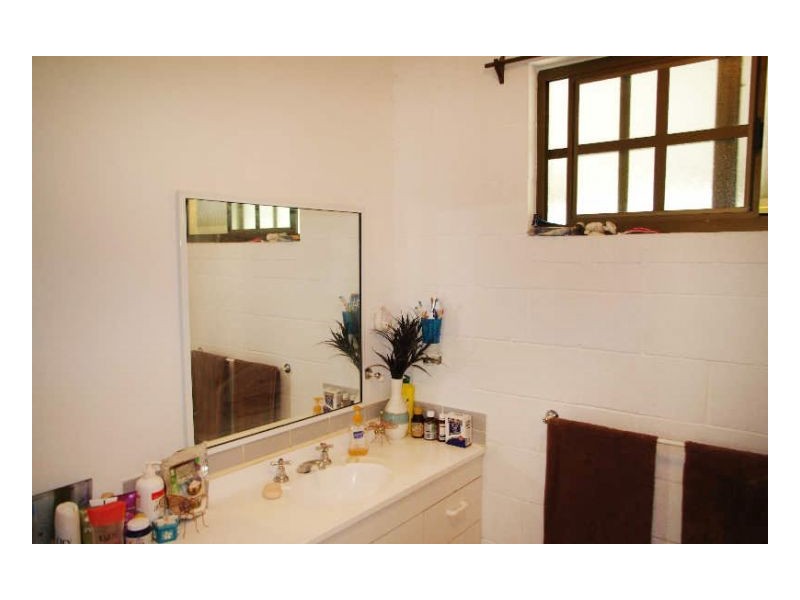 91 Manning Point Road, Old Bar NSW 2430