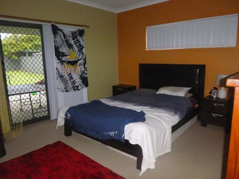 12 Rosier Place, Old Bar NSW 2430