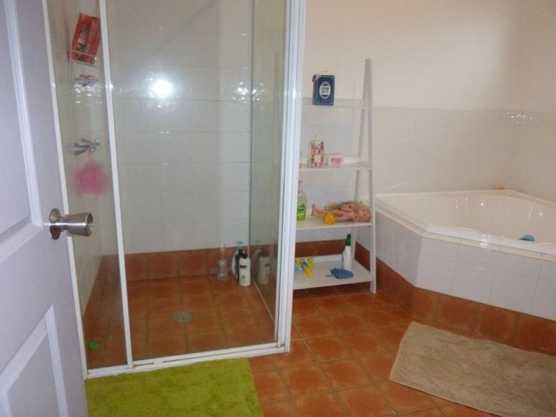 12 Rosier Place, Old Bar NSW 2430