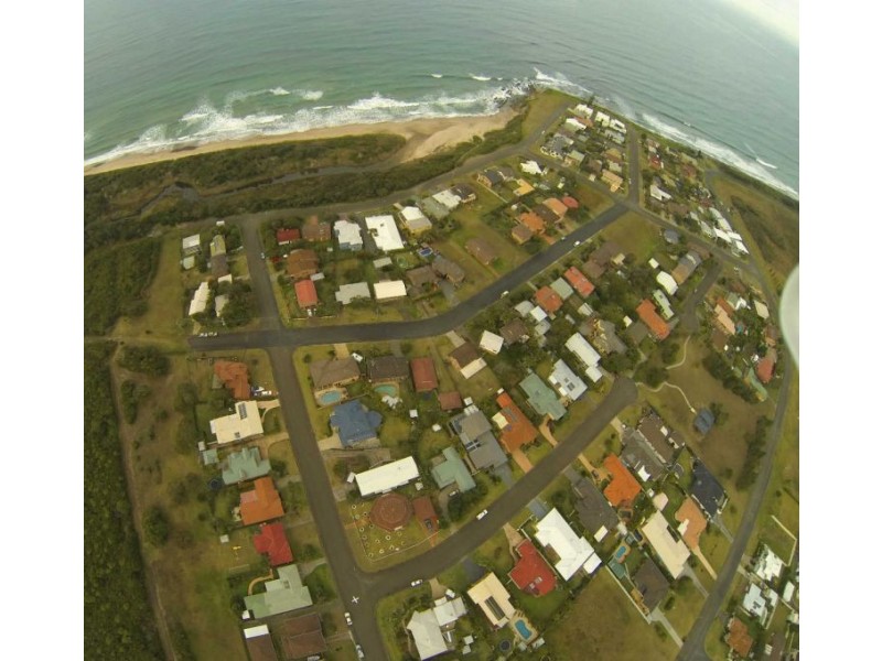 12 Beach Street, Wallabi Point NSW 2430