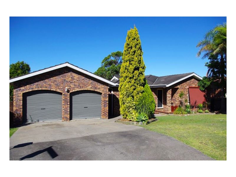 22 Carrabeen Drive, Old Bar NSW 2430