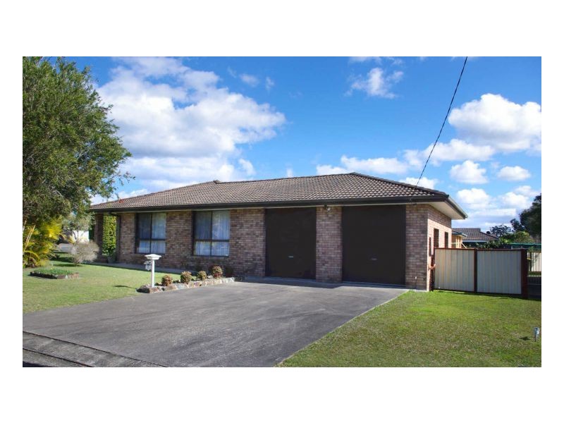 1 Richardson Street, Old Bar NSW 2430