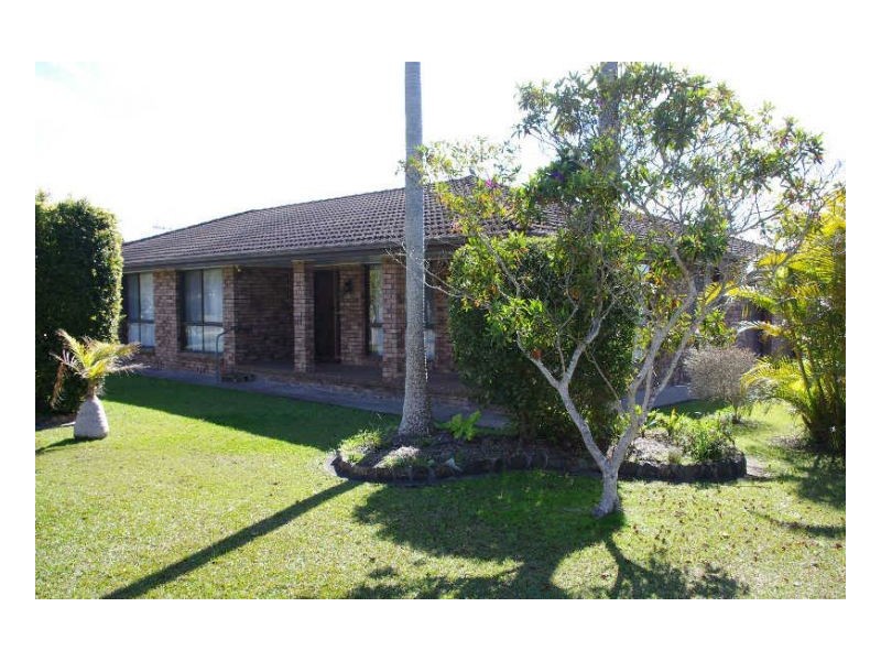 1 Richardson Street, Old Bar NSW 2430