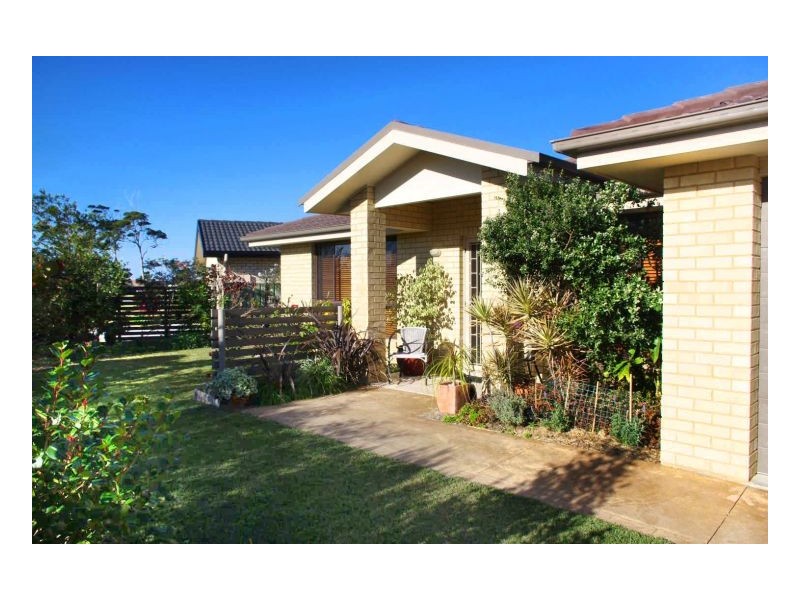 49 Bluehaven Drive, Old Bar NSW 2430