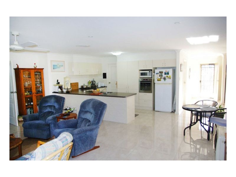 49 Bluehaven Drive, Old Bar NSW 2430