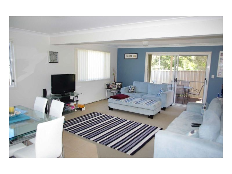 4/12 Connell Street, Old Bar NSW 2430