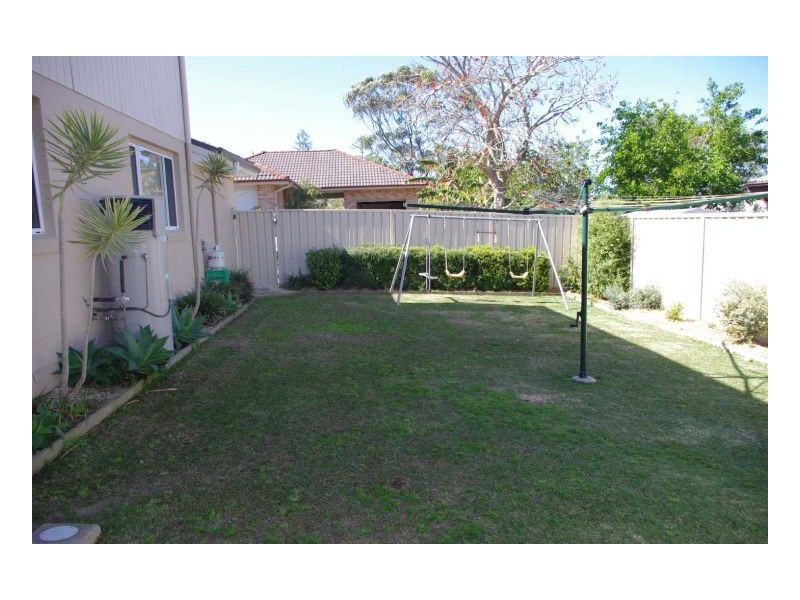 4/12 Connell Street, Old Bar NSW 2430