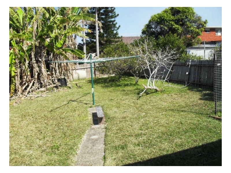 4 Old Bar Road, Old Bar NSW 2430