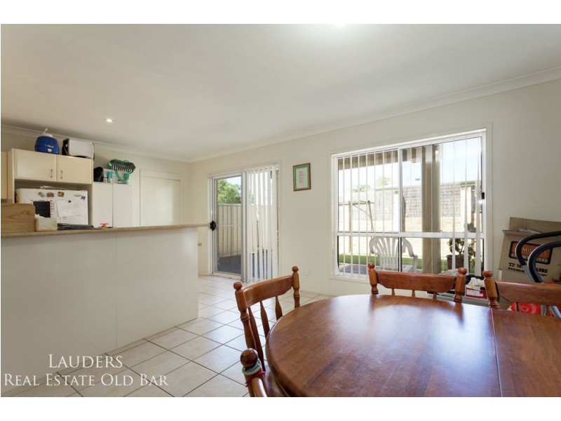 4/6 Bryan Street, Old Bar NSW 2430