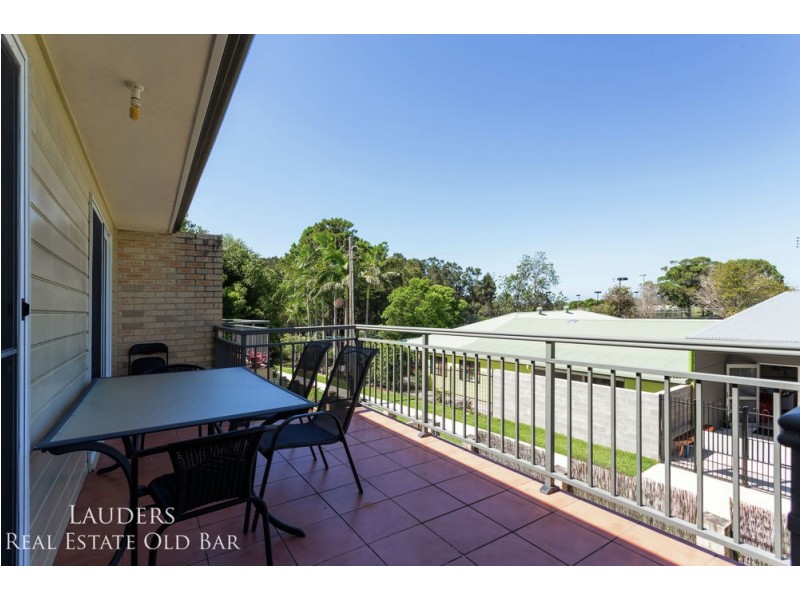 4/6 Bryan Street, Old Bar NSW 2430