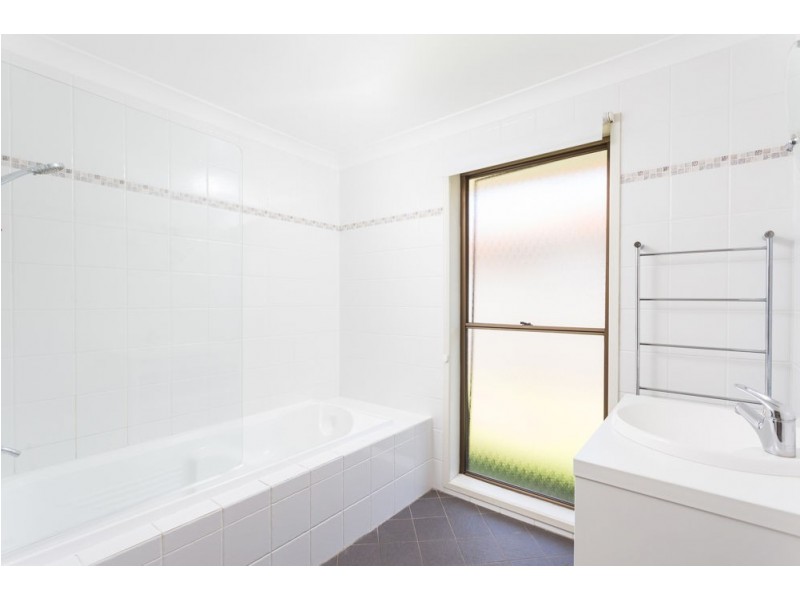 26 Gannet Crescent, Old Bar NSW 2430