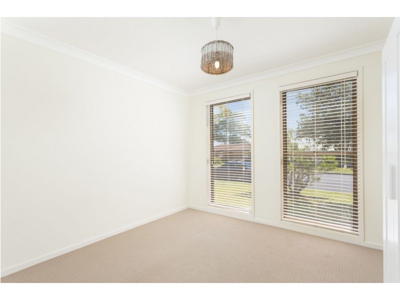 26 Gannet Crescent, Old Bar NSW 2430