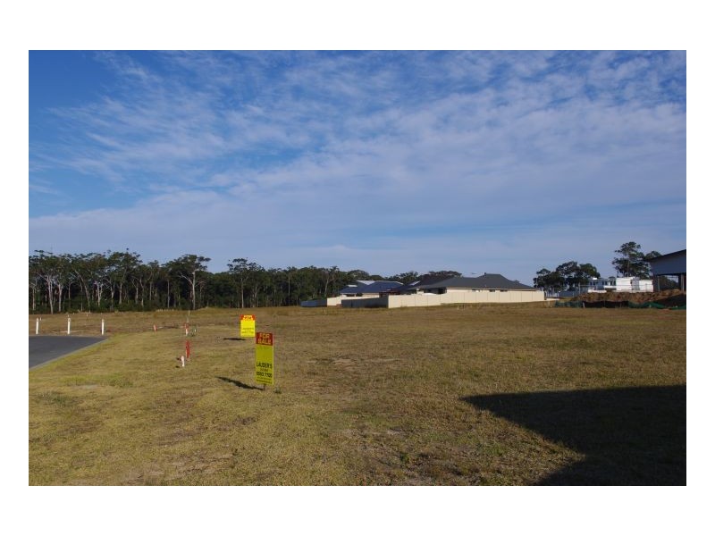 24 Howard Street, Wallabi Point NSW 2430