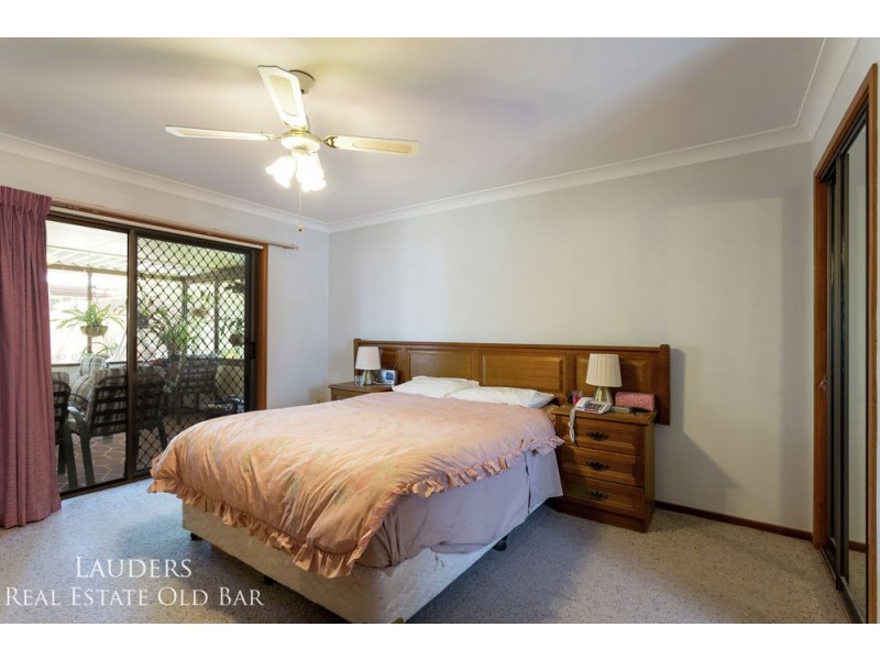 2/23 Casuarina Close, Old Bar NSW 2430