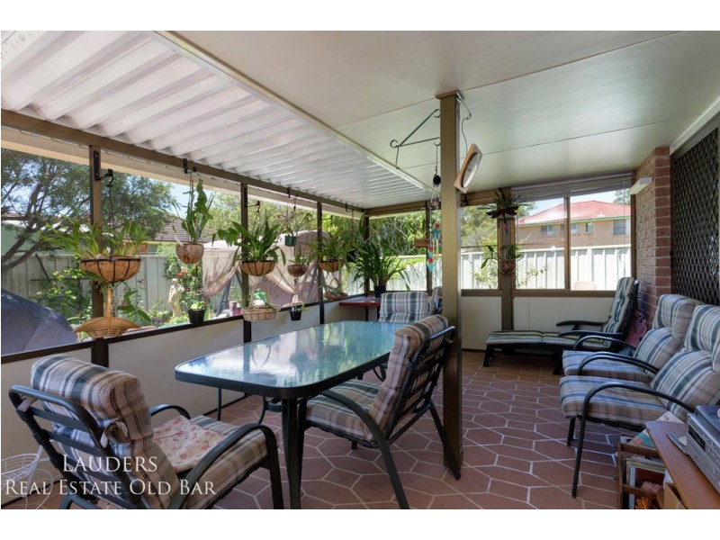 2/23 Casuarina Close, Old Bar NSW 2430