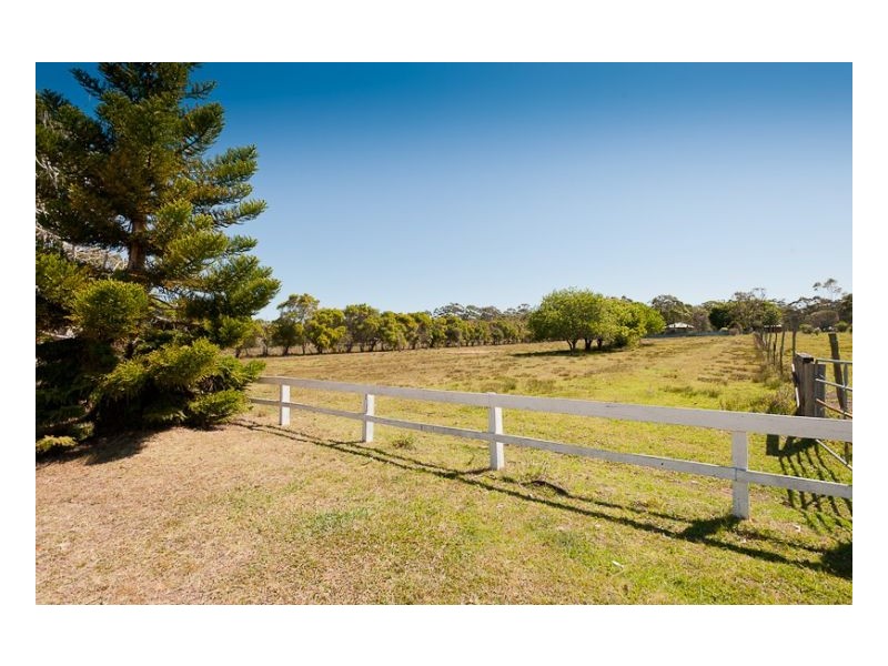 19 Harrogate Lane, Old Bar NSW 2430