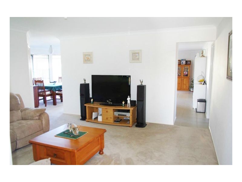 55 Bluehaven Drive, Old Bar NSW 2430