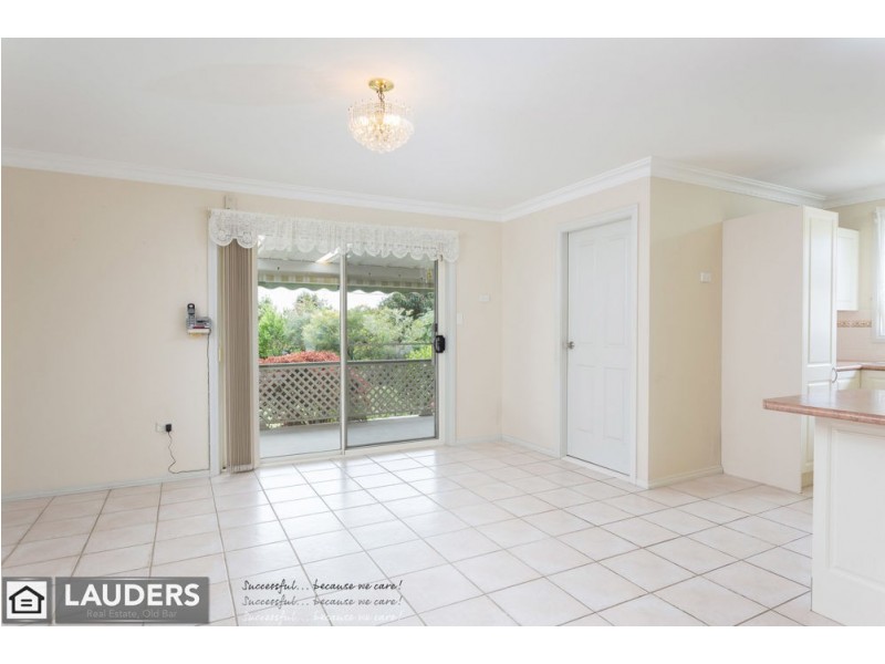 8 Snoewood Street, Old Bar NSW 2430