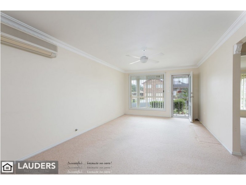 8 Snoewood Street, Old Bar NSW 2430