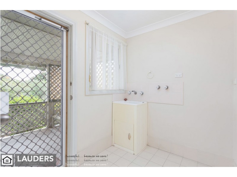 8 Snoewood Street, Old Bar NSW 2430