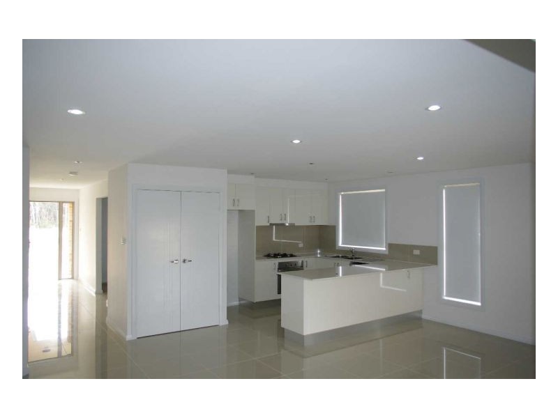 44 Albatross Way, Old Bar NSW 2430