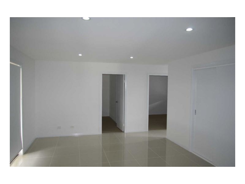 44 Albatross Way, Old Bar NSW 2430