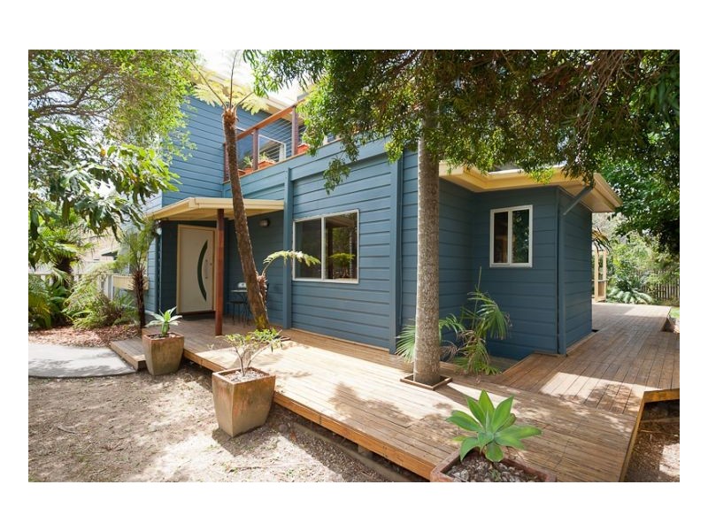 4 David Street, Old Bar NSW 2430