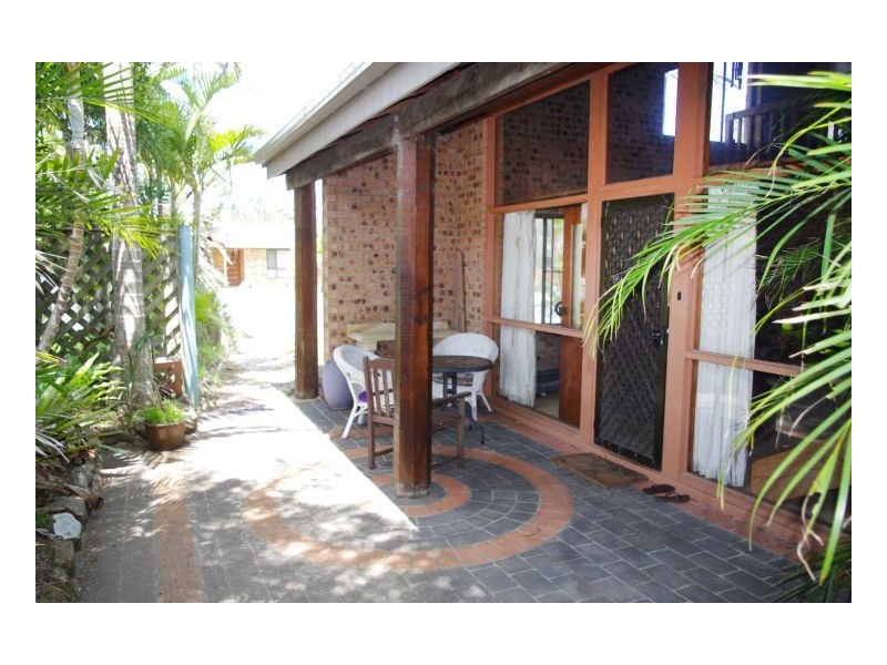 69 Waterman Street, Old Bar NSW 2430