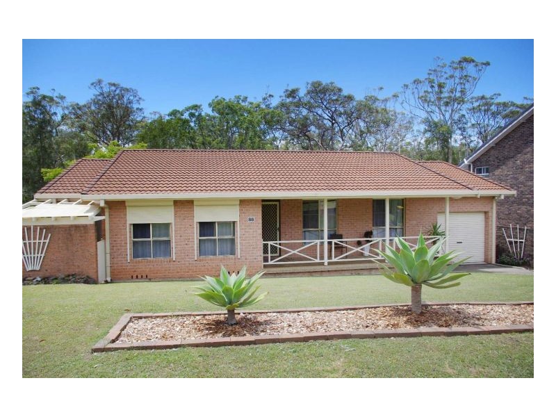 88 Waterman Street, Old Bar NSW 2430