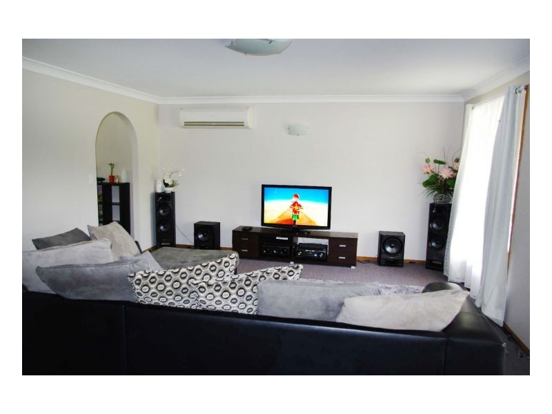 88 Waterman Street, Old Bar NSW 2430