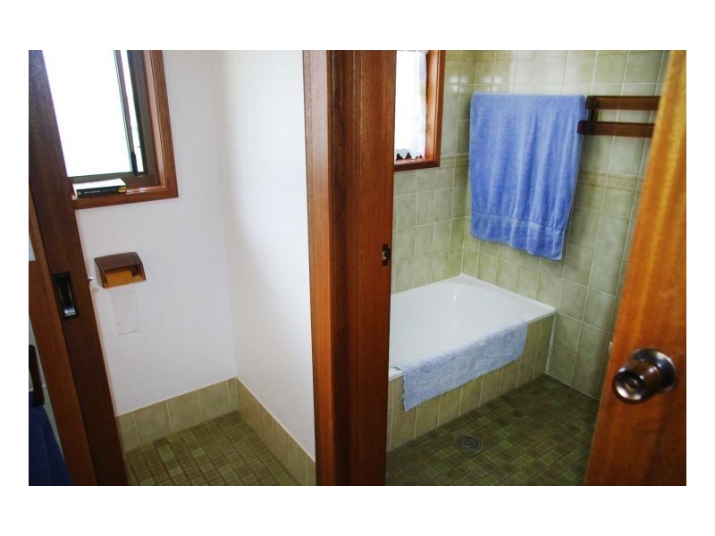 11 Casuarina Close, Old Bar NSW 2430