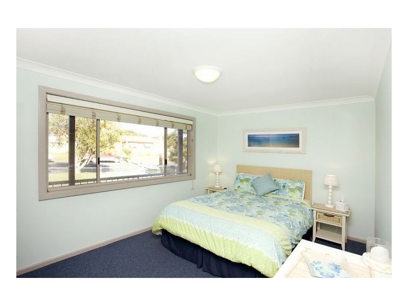 21 Bryan Street, Old Bar NSW 2430