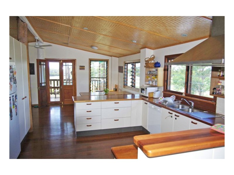 25 Banyula Drive, Old Bar NSW 2430