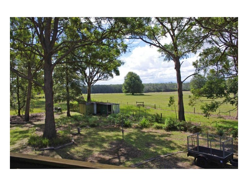 25 Banyula Drive, Old Bar NSW 2430