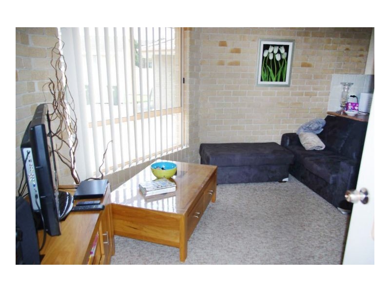 31 Clerke Street, Old Bar NSW 2430
