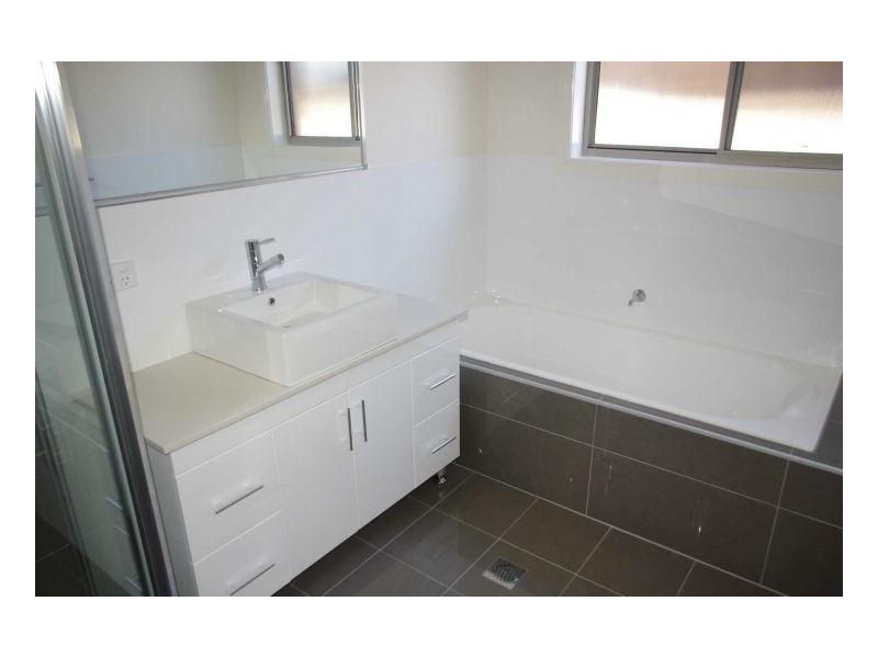 46 Albatross Way, Old Bar NSW 2430