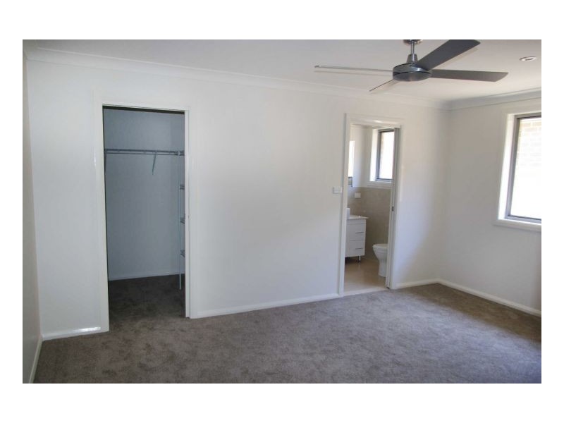 48 Albatross Way, Old Bar NSW 2430