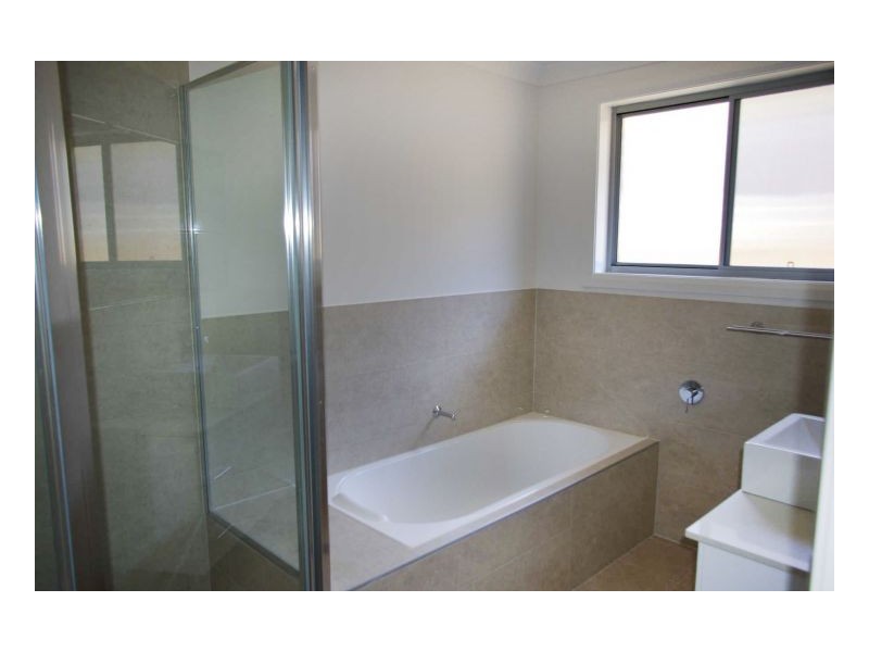 48 Albatross Way, Old Bar NSW 2430