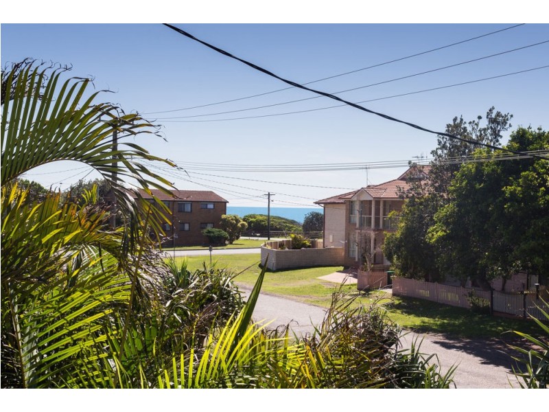 1/11 Lewis Street, Old Bar NSW 2430