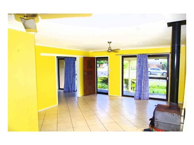 25 Bryan Street, Old Bar NSW 2430