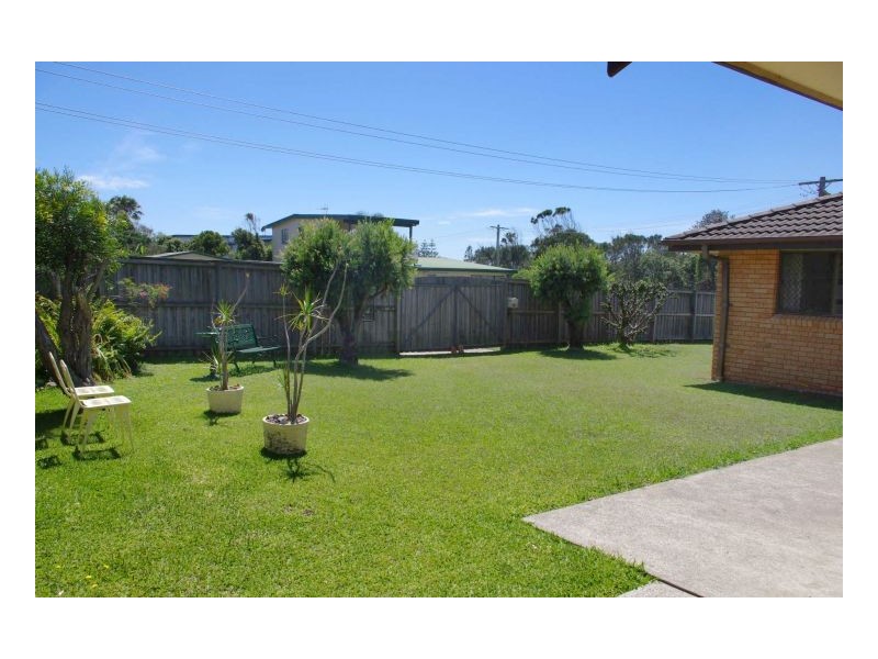 23 Ungala Road, Old Bar NSW 2430
