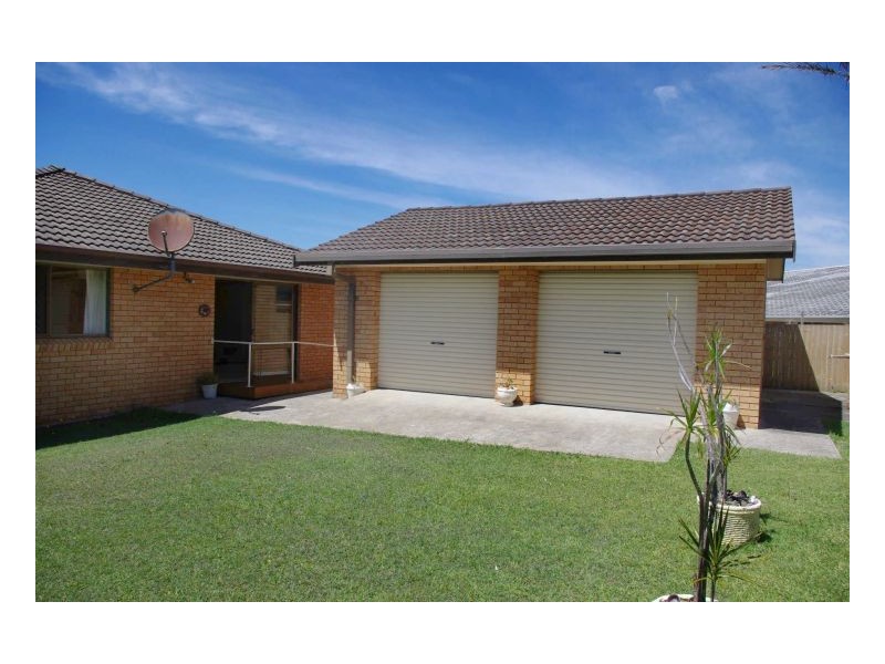 23 Ungala Road, Old Bar NSW 2430