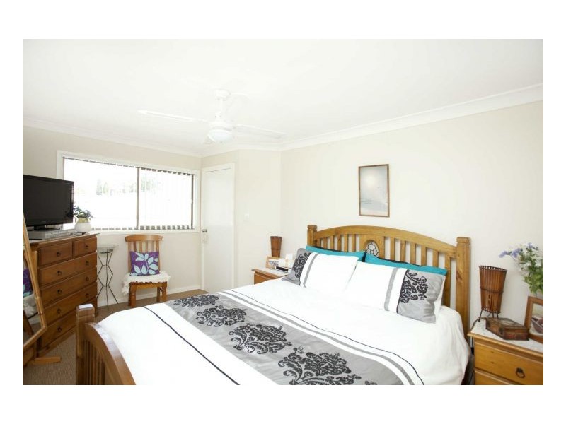 6 Waterman Street, Old Bar NSW 2430